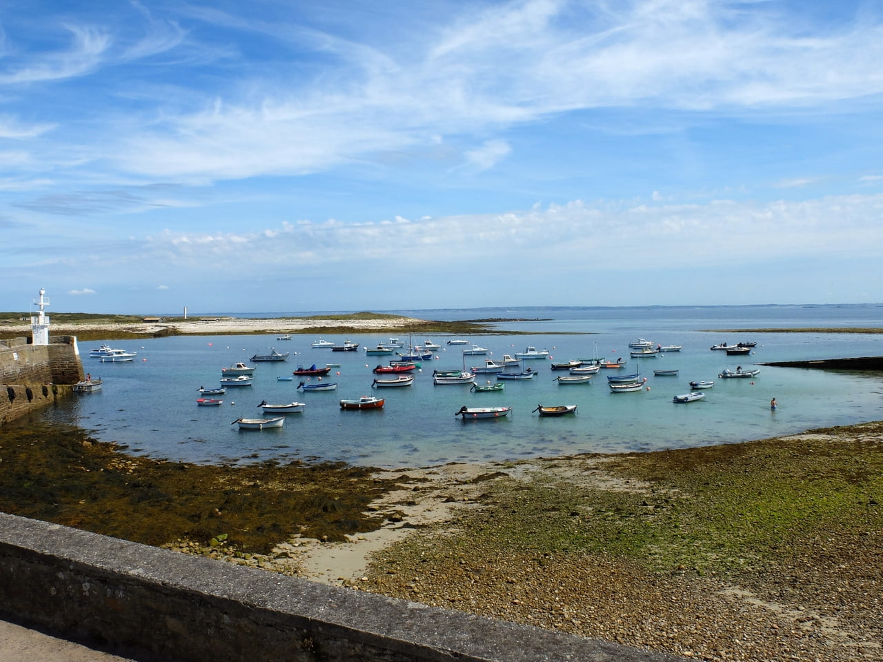 vue de La Plage sur le port